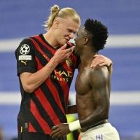 足坛17人破亿：伊萨克顶掉劳塔罗 姆总小涨1000万榜首“2亿齐飞”